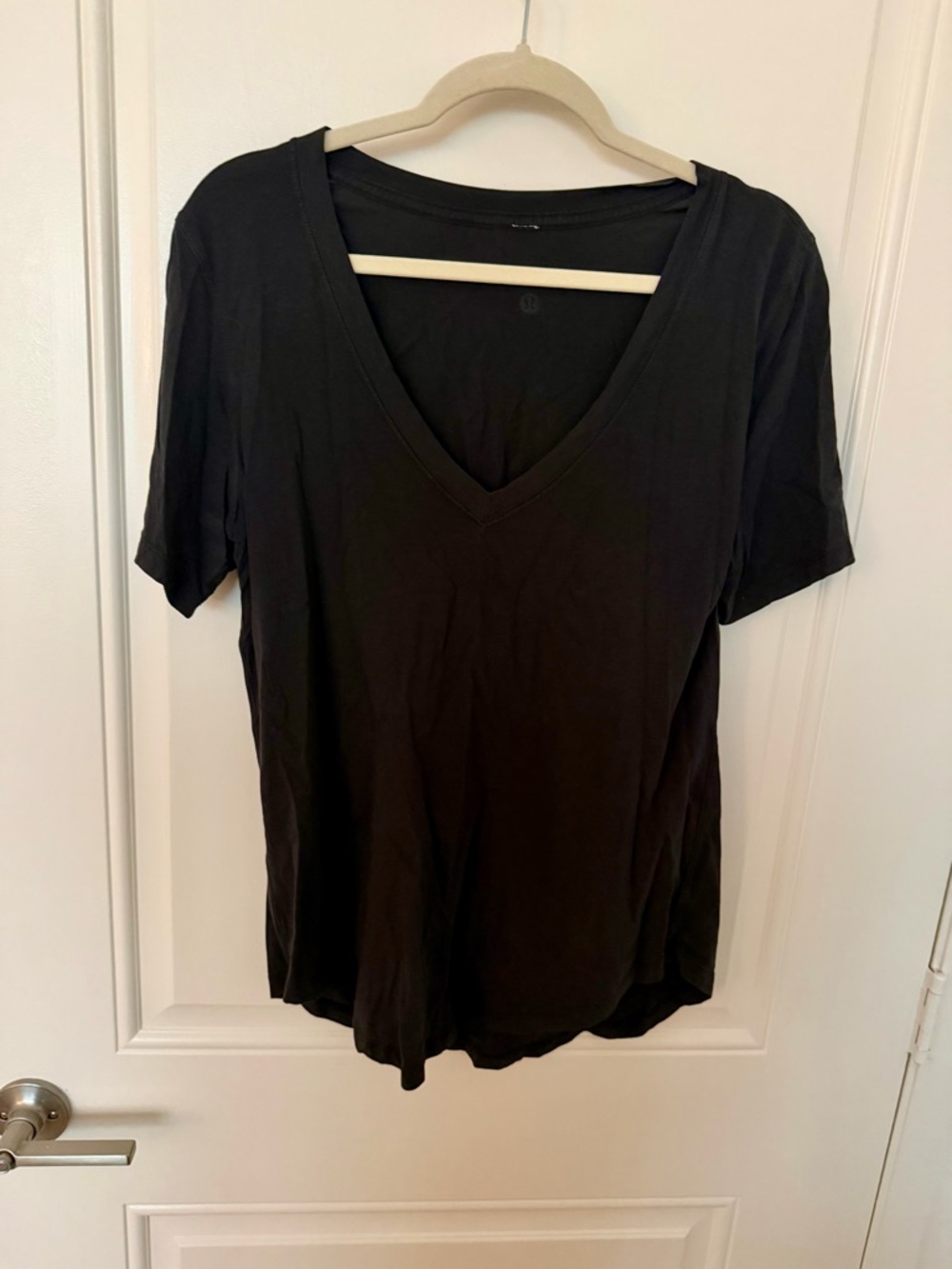 Lululemon athletica Black V-Neck Short Sleeve Tee